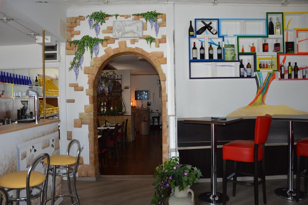 Hotel Dulcinea Múggia Eksteriør billede