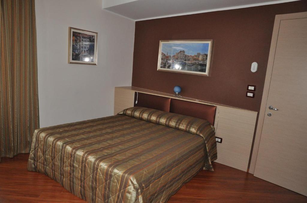 Hotel Dulcinea Múggia Eksteriør billede